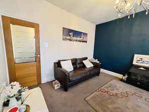 Lounge- click for photo gallery